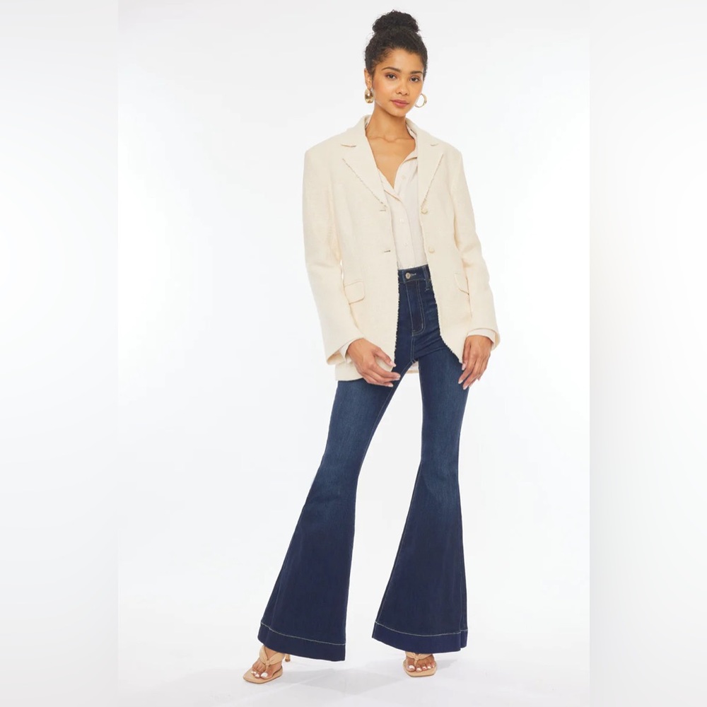 COPY - BRAELYNN HIGH RISE SUPER FLARE JEANS